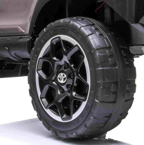 ORYGINALNA TOYOTA HILUX, 24V-480 WAT MOCY /DKHL850-24V ORYGINALNA TOYOTA HILUX, 24V-480 WAT MOCY /DKHL850-24V