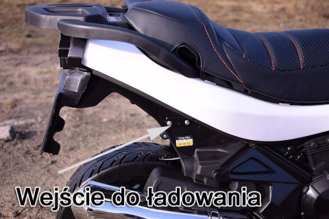 WIELKI SUPER SZYBKI MOTOR ŚCIGACZ SPORT /J558 WIELKI SUPER SZYBKI MOTOR ŚCIGACZ SPORT /J558
