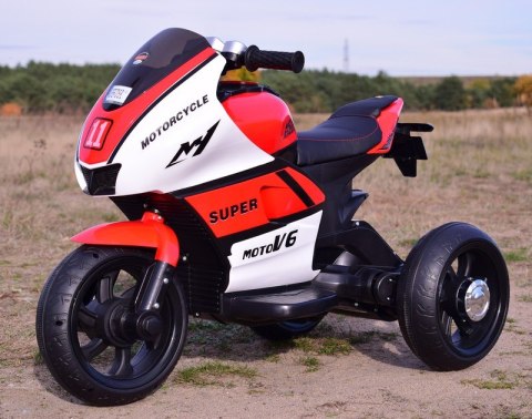DUŻY MOTOR ŚCIGACZ STRONG 2 EXCLUSIVE, ŚWIECĄCE KOŁA, 3 KOŁOWY/HT5188 DUŻY MOTOR ŚCIGACZ STRONG 2 EXCLUSIVE, ŚWIECĄCE KOŁA, 3 KOŁOWY/HT5188