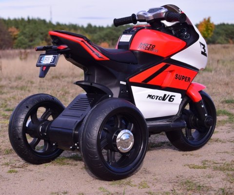 DUŻY MOTOR ŚCIGACZ STRONG 2 EXCLUSIVE, ŚWIECĄCE KOŁA, 3 KOŁOWY/HT5188 DUŻY MOTOR ŚCIGACZ STRONG 2 EXCLUSIVE, ŚWIECĄCE KOŁA, 3 KOŁOWY/HT5188