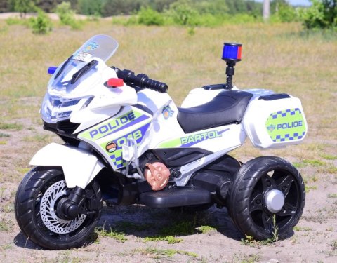 SZYBKI MOTOR POLICYJNY Z KOGUTEM, MIĘKKIE KOŁA, DŹWIĘKI, DWA SILNIKI, PILOT/NT5188 SZYBKI MOTOR POLICYJNY Z KOGUTEM, MIĘKKIE KOŁA, DŹWIĘKI, DWA SILNIKI, PILOT/NT5188