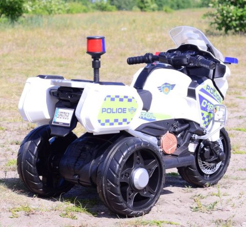 SZYBKI MOTOR POLICYJNY Z KOGUTEM, MIĘKKIE KOŁA, DŹWIĘKI, DWA SILNIKI, PILOT/NT5188 SZYBKI MOTOR POLICYJNY Z KOGUTEM, MIĘKKIE KOŁA, DŹWIĘKI, DWA SILNIKI, PILOT/NT5188