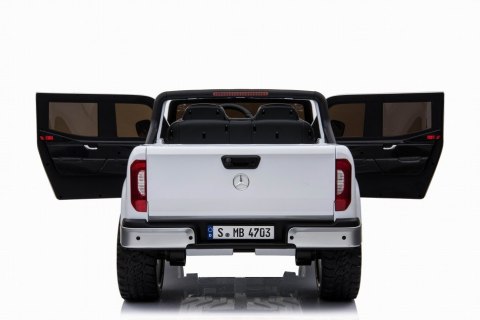 MERCEDES X LICENCJA, - 4X4 , 2x12V PANEL MP4, MIĘKKIE KOŁA EVA, MIĘKKIE SIEDZENIE, /XMX606 MERCEDES X LICENCJA, - 4X4 , 2x12V PANEL MP4, MIĘKKIE KOŁA EVA, MIĘKKIE SIEDZENIE, /XMX606