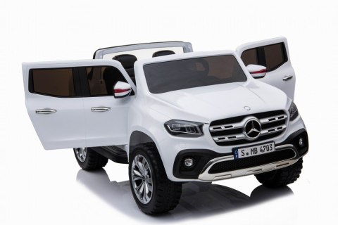MERCEDES X LICENCJA, - 4X4 , 2x12V PANEL MP4, MIĘKKIE KOŁA EVA, MIĘKKIE SIEDZENIE, /XMX606 MERCEDES X LICENCJA, - 4X4 , 2x12V PANEL MP4, MIĘKKIE KOŁA EVA, MIĘKKIE SIEDZENIE, /XMX606