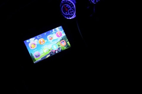 AUTO NA AKUMULATOR COSMIC OVERDRIVE Z WSPOMAGANIEM, MP4, POMPOWANE KOŁA - NOWOŚĆ/SX118 AUTO NA AKUMULATOR COSMIC OVERDRIVE Z WSPOMAGANIEM, MP4, POMPOWANE KOŁA - NOWOŚĆ/SX118