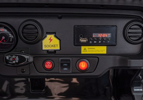 Auto terenowe OFF-ROAD 3.0 dla dzieci Czarny + Pilot + Wolny Start + Pasy + Audio LED