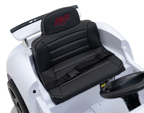 Pojazd RUF CTR3 Biały