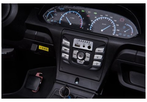 Auto na akumulator YSA021A Żółty Lakierowany Auto na akumulator YSA021A Żółty Lakierowany