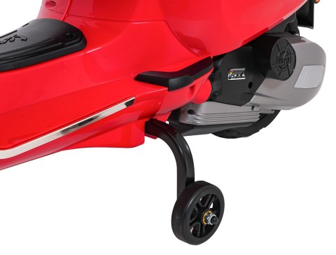 Pojazd Skuter Vespa ROMA Czerwony