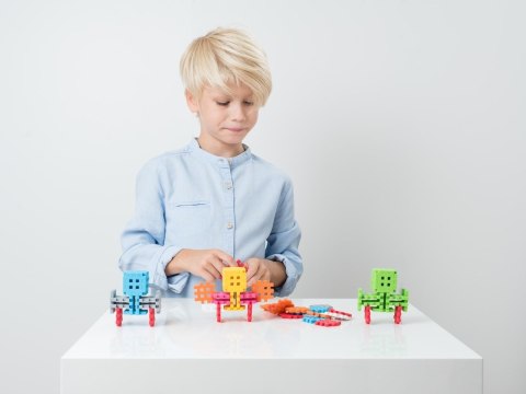 Klocki konstrukcyjne Marioinex Mini Waffle 300 elementów dla 4-latka wspierające motorykę