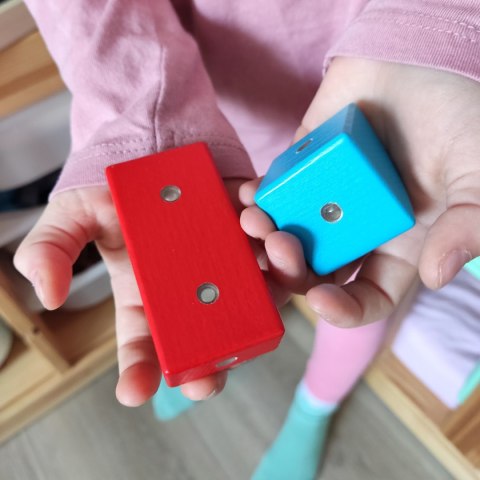 Drewniane klocki magnetyczne WABI 80 elementów z 304 magnesami 3+