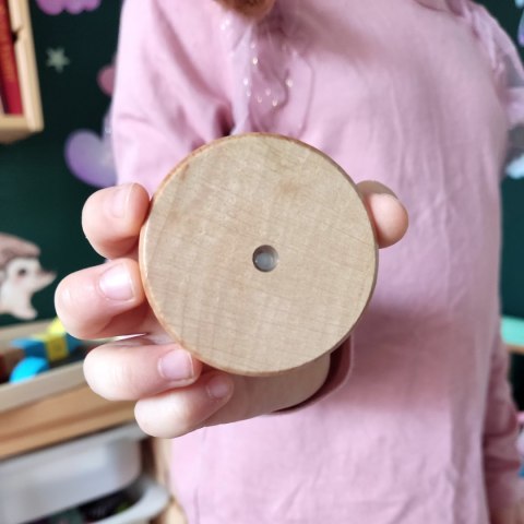 Drewniane klocki magnetyczne WABI zestaw edukacyjny 120 elementów z tacką 3+