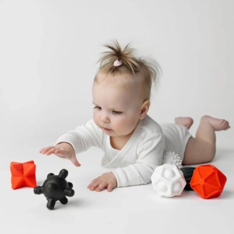 Kontrastowe piłeczki sensoryczne 6 sztuk 6m+ Mom's Care