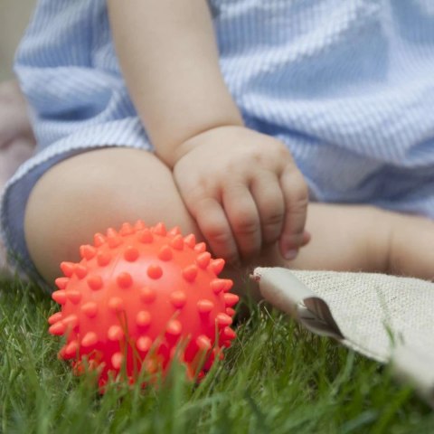 Sensoryczna piłeczka do masażu Sensorky czerwona 6m+ Mom's Care