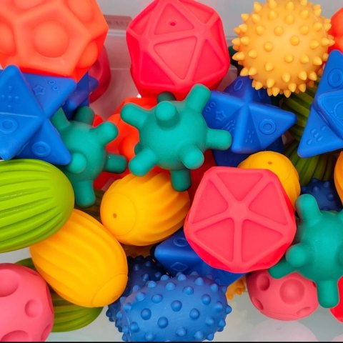 Sensoryczne piłeczki zestaw edukacyjny 45 elementów 6m+ Mom's Care