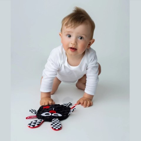 Szeleszczący szeleścik z gwiazdką czarny 0+ Mom's Care