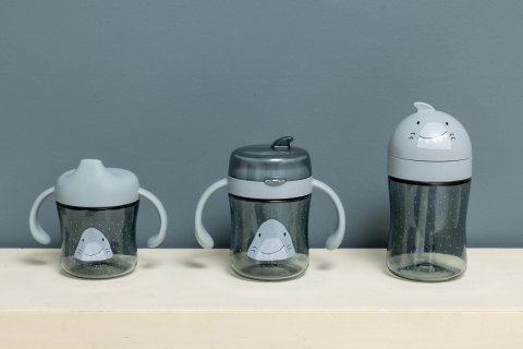 Bidon-butelka ze słomką dla dziecka 9m+ - Rekin Trixie Baby