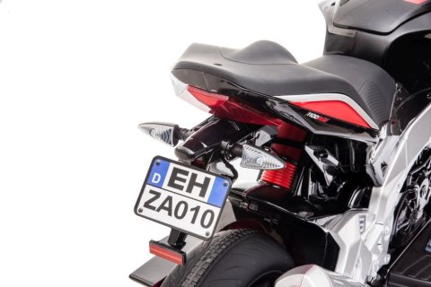 Motor Na Akumulator Aprilia Tuono V4 Czerwony Motor Na Akumulator Aprilia Tuono V4 Czerwony