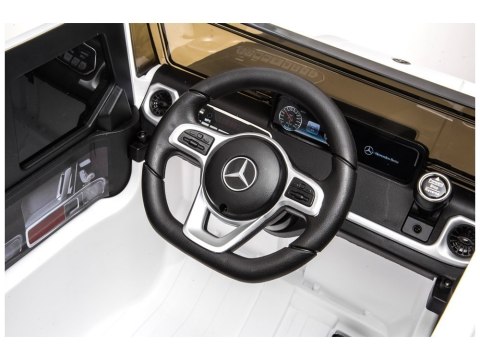 Samochód na akumulator Mercedes G500 biały Samochód na akumulator Mercedes G500 biały