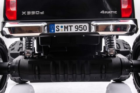 Auto Na Akumulator Mercedes DK-MT950 4x4 Czarny Lakierowany Auto Na Akumulator Mercedes DK-MT950 4x4 Czarny Lakierowany