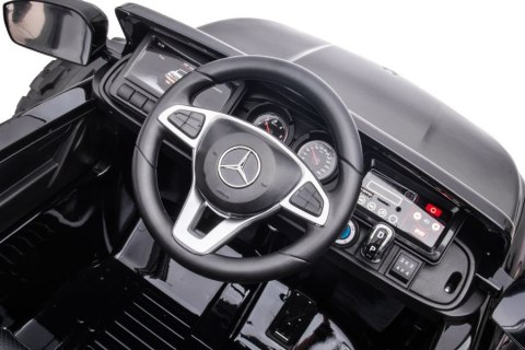 Auto Na Akumulator Mercedes DK-MT950 4x4 Czarny Lakierowany Auto Na Akumulator Mercedes DK-MT950 4x4 Czarny Lakierowany