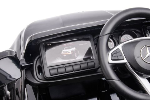 Auto Na Akumulator Mercedes DK-MT950 4x4 Czarny Lakierowany Auto Na Akumulator Mercedes DK-MT950 4x4 Czarny Lakierowany