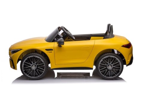Auto Na Akumulator Mercedes AMG SL63 Żółty Lakierowany Auto Na Akumulator Mercedes AMG SL63 Żółty Lakierowany