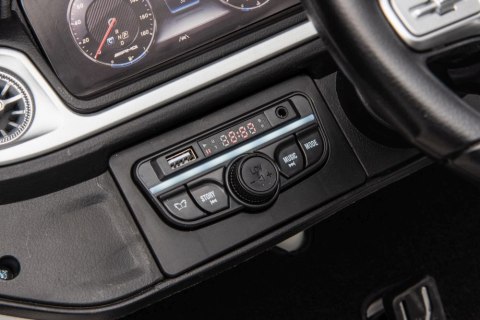 Auto Na Akumulator Mercedes G63 XXL Biały 24V Auto Na Akumulator Mercedes G63 XXL Biały 24V