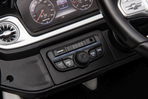 Auto Na Akumulator Mercedes G63 XXL Biały 4x4 Auto Na Akumulator Mercedes G63 XXL Biały 4x4