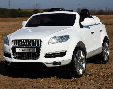 ORYGINALNE AUDI Q7 DWA SILNIKI, AMORTYZATORY PILOT, LICENCJA, 3 PRĘDKOŚCI ORYGINALNE AUDI Q7 DWA SILNIKI, AMORTYZATORY PILOT, LICENCJA, 3 PRĘDKOŚCI