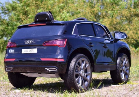 AUDI Q5 SUV , MIĘKKIE KOŁA, MIĘKKIE SIEDZENIE, LAKIER PEŁNA OPCJA/Q5-SUV AUDI Q5 SUV , MIĘKKIE KOŁA, MIĘKKIE SIEDZENIE, LAKIER PEŁNA OPCJA/Q5-SUV