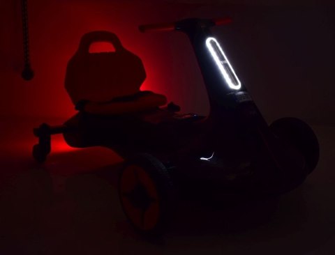 SZYBKI DRIFTUJĄCY GOKART, BLUETOOTH, ŚWIATŁA NOWOŚĆ/BDQ-8108 SZYBKI DRIFTUJĄCY GOKART, BLUETOOTH, ŚWIATŁA NOWOŚĆ/BDQ-8108