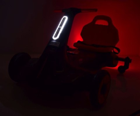 SZYBKI DRIFTUJĄCY GOKART, BLUETOOTH, ŚWIATŁA NOWOŚĆ/BDQ-8108 SZYBKI DRIFTUJĄCY GOKART, BLUETOOTH, ŚWIATŁA NOWOŚĆ/BDQ-8108
